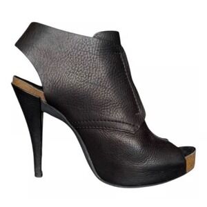 Pedro Garcia Black Pebbled Leather Peep Toe Sz42 platform Booties Heels luxury